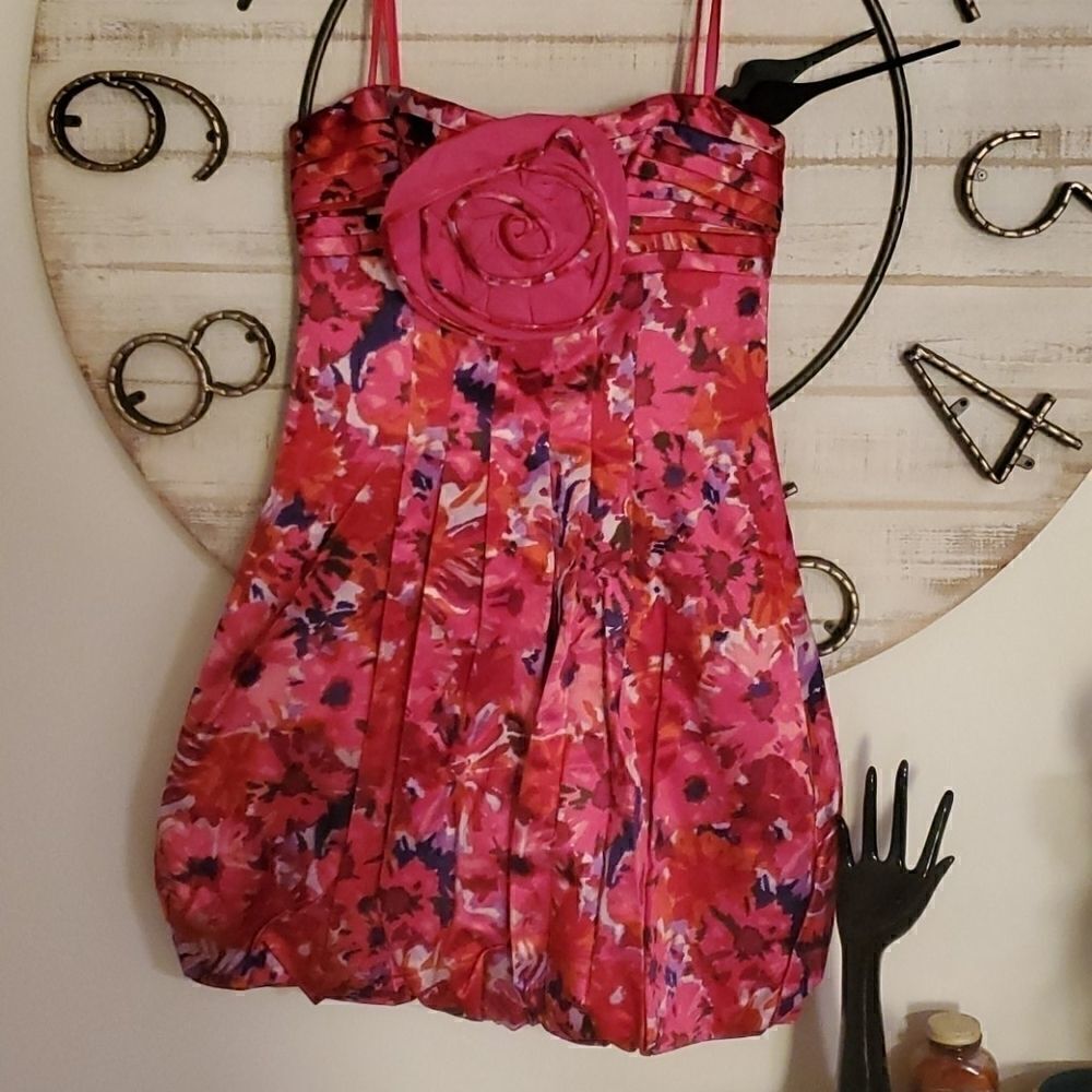 Floral bubble dress. Detachable straps